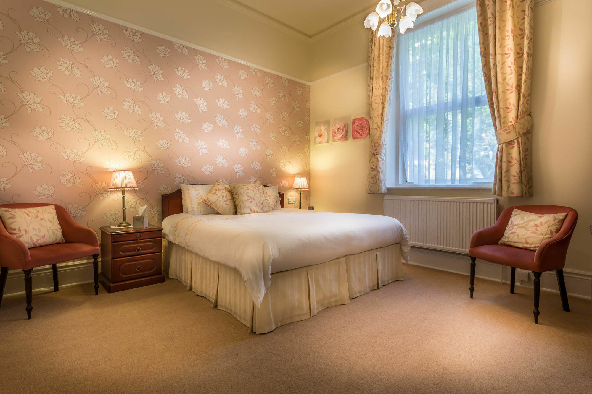 Balincourt Hotel Bournemouth Exterior foto A bedroom at the hotel